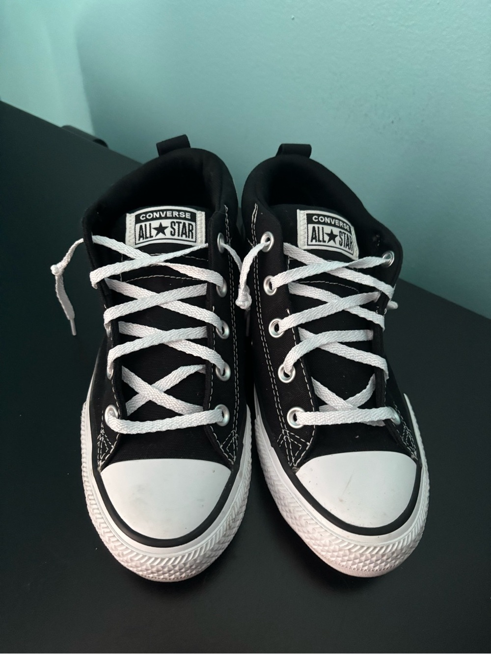 Converse Kids Black Canvas Low-Top Sneakers with White Accents size 4